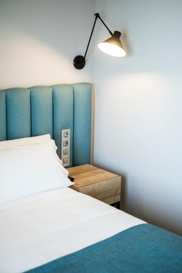 Hotel Voramar L' Escala エクステリア 写真