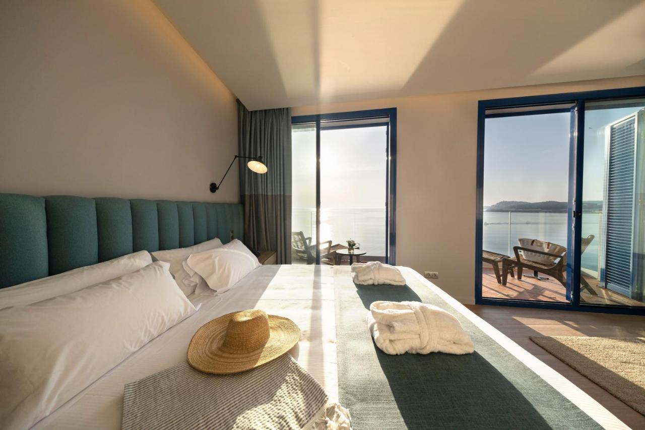 Hotel Voramar L' Escala エクステリア 写真