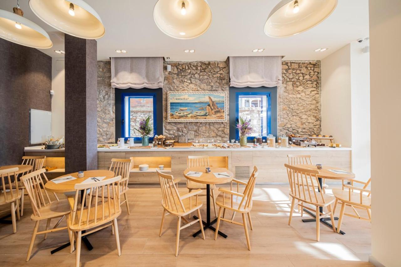 Hotel Voramar L' Escala エクステリア 写真