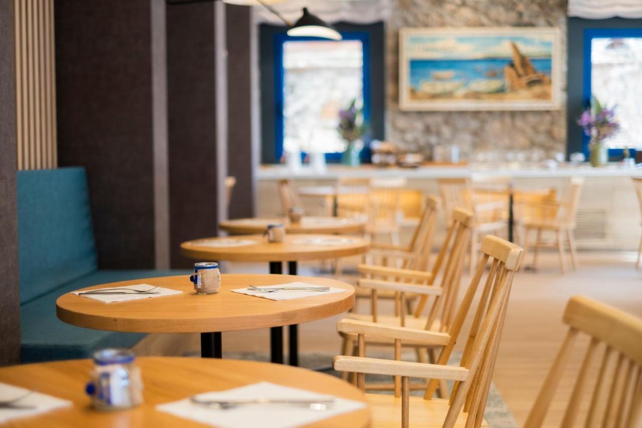 Hotel Voramar L' Escala エクステリア 写真