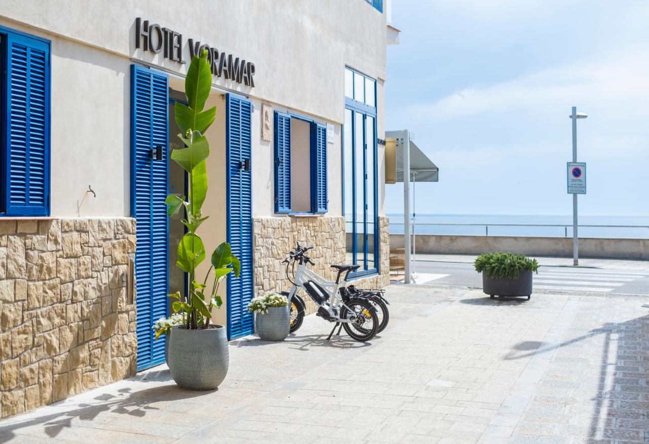 Hotel Voramar L' Escala エクステリア 写真